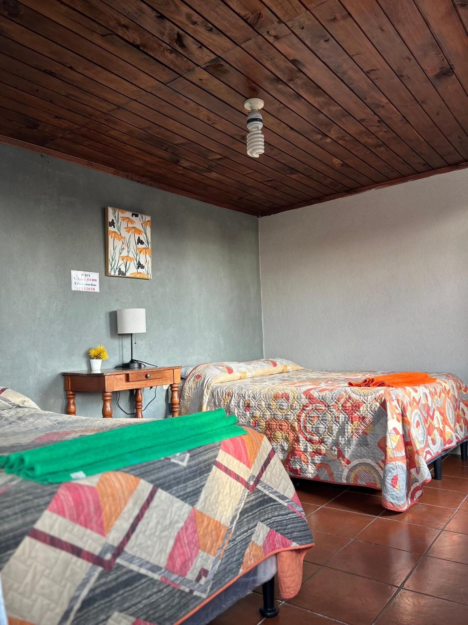 Hostal Sweet Dreams Panajachel Esterno foto